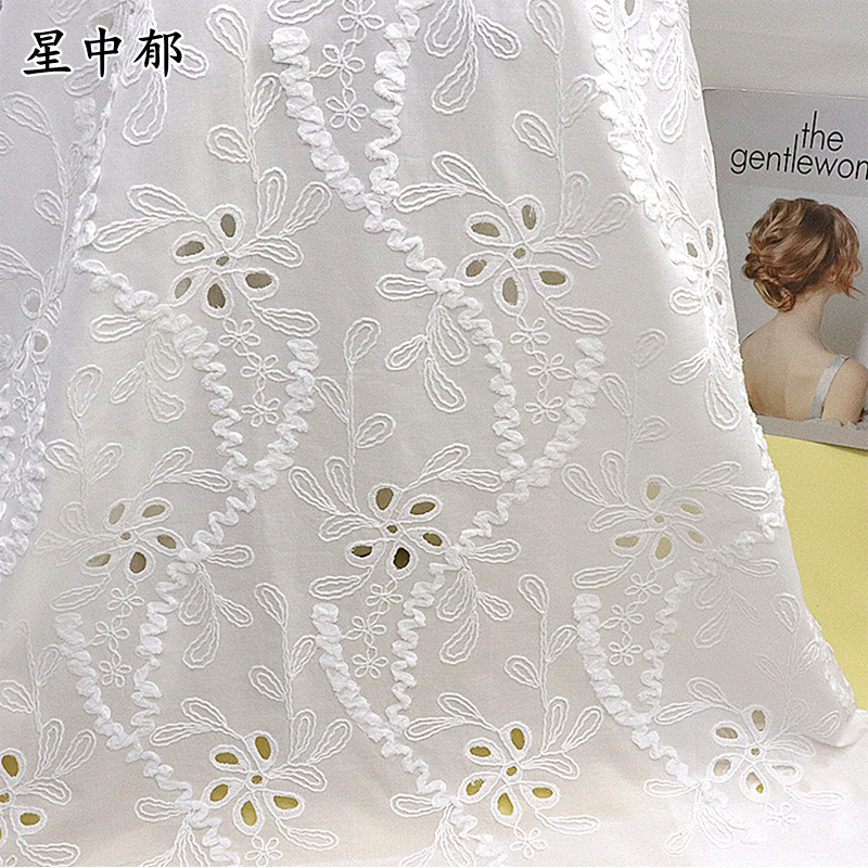纯棉绣花布童装睡衣服装绣花布料洛丽塔裙子全棉提花刺绣