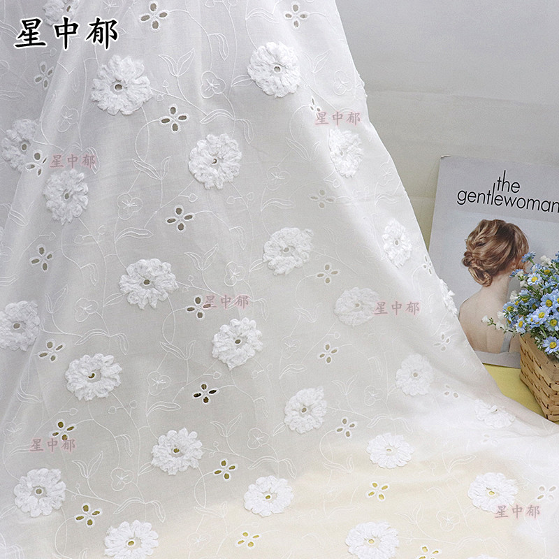 全棉纯色布料满幅刺绣服装