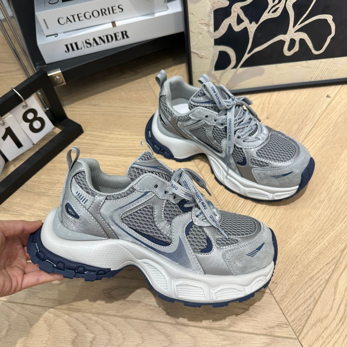 女鞋爆款2025新款老爹今年流行鞋子女款厚底巨好看超火增高女士鞋