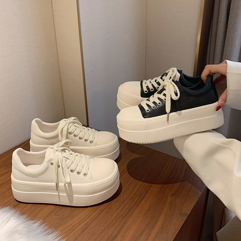 超火皮面厚底小白鞋女2025春夏新款松糕底板鞋轻便休闲鞋透气百搭