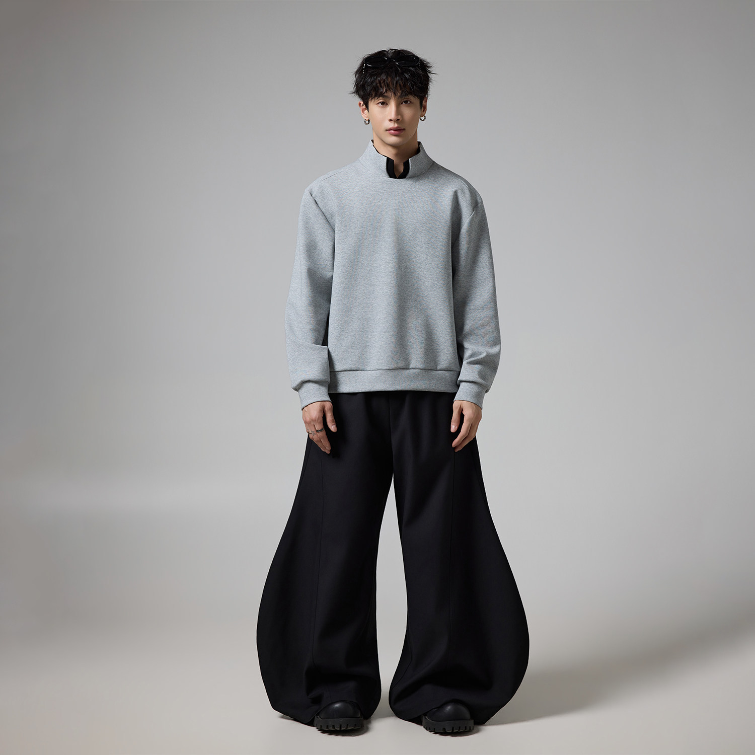 失眠者半高领假两件卫衣男