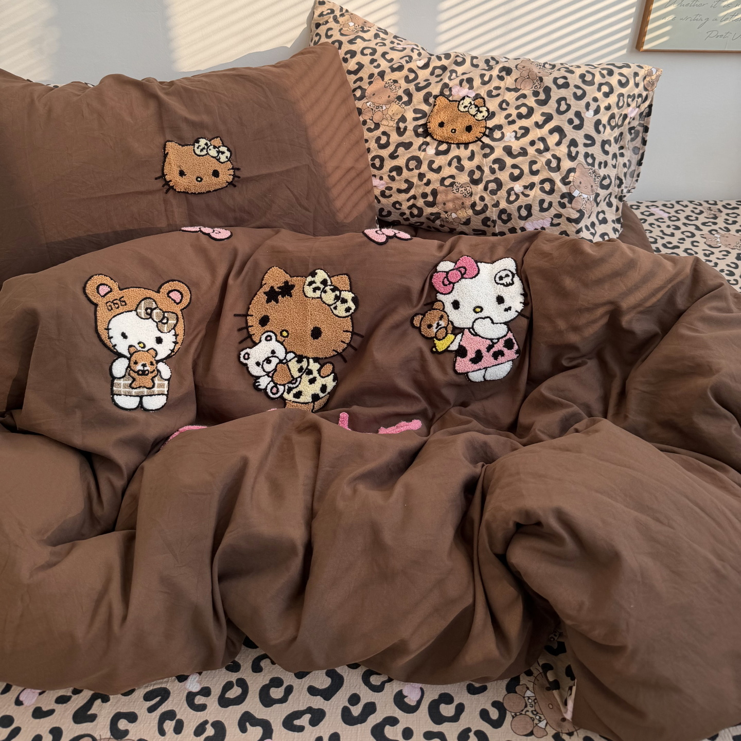 ins咖色可爱卡通猫咪毛巾绣水洗棉床单四件套全棉被套纯棉三件套