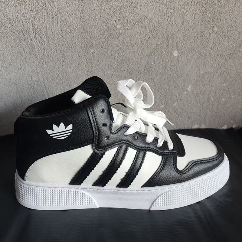 男鞋2026春季皮面透气拼色平底三条杠休闲百搭运动板鞋男款小白鞋