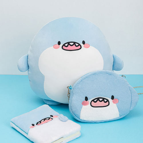 肥肥鲨可爱软软抱枕卡通玩偶沙发睡觉靠枕办公室靠垫女生生日礼物
