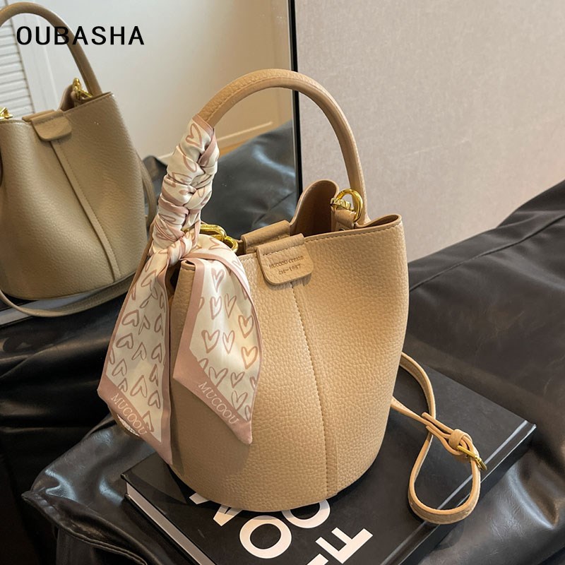 高级感包包女2023新款秋冬百搭流行水桶包小众爆款手提单肩斜挎包