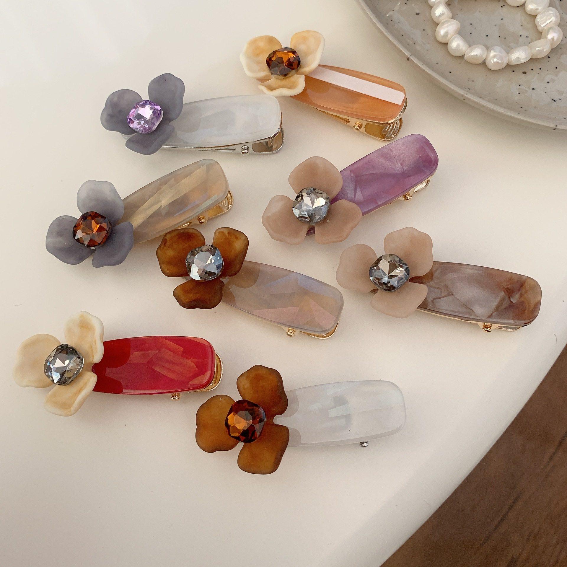 复古雾蓝三瓣花朵发夹高级感日常百搭鸭嘴夹刘海侧边夹发饰新款女,饰品/流行首饰/时尚饰品新,发饰,淘宝优惠券,粉丝福利购,淘宝优惠卷