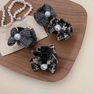 新款发夹儿童珍珠头饰百搭发饰女蝴蝶结可爱小抓夹侧边夹子后脑勺