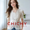 CB1D002252 七七酱直播间 CHICHY百搭V领蕾丝花边上衣小衫