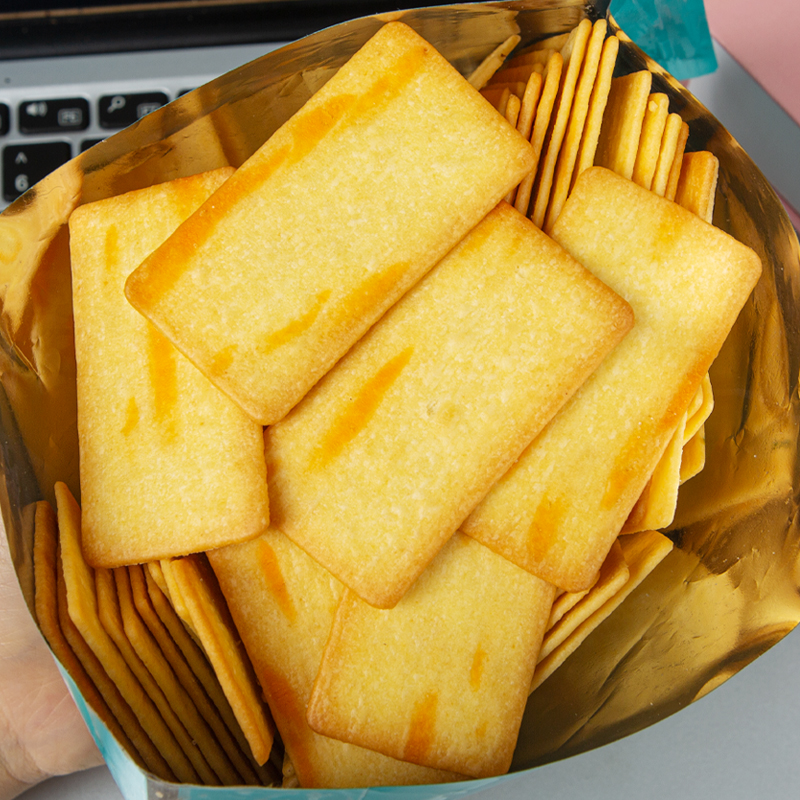莲木叙岩烧芝士香浓薄脆饼干