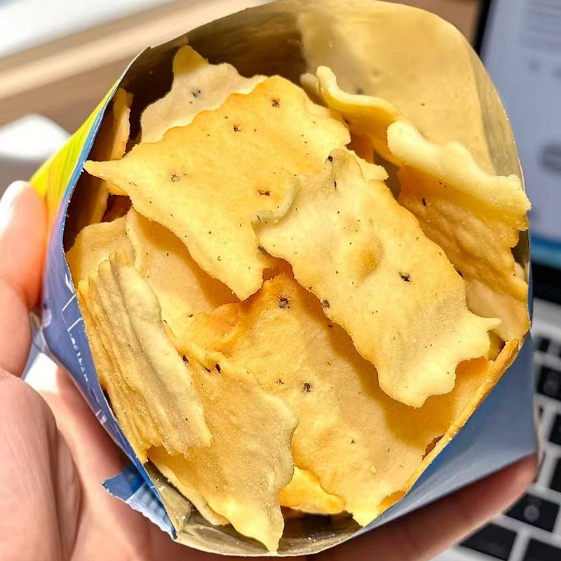 堪称“社交距离友好型零食”芥末鳕鱼苏打饼干安格斯牛肉轻脆饼干,零食/坚果/特产,薄脆饼干,淘宝优惠券,粉丝福利购,淘宝优惠卷