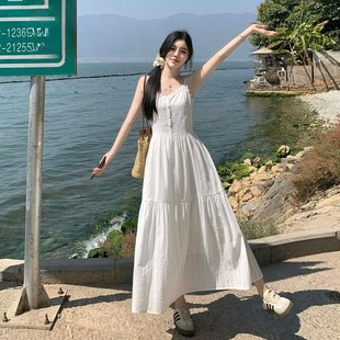 法式温柔风初恋系清纯小白裙海边度假收腰长裙子白色吊带连衣裙女