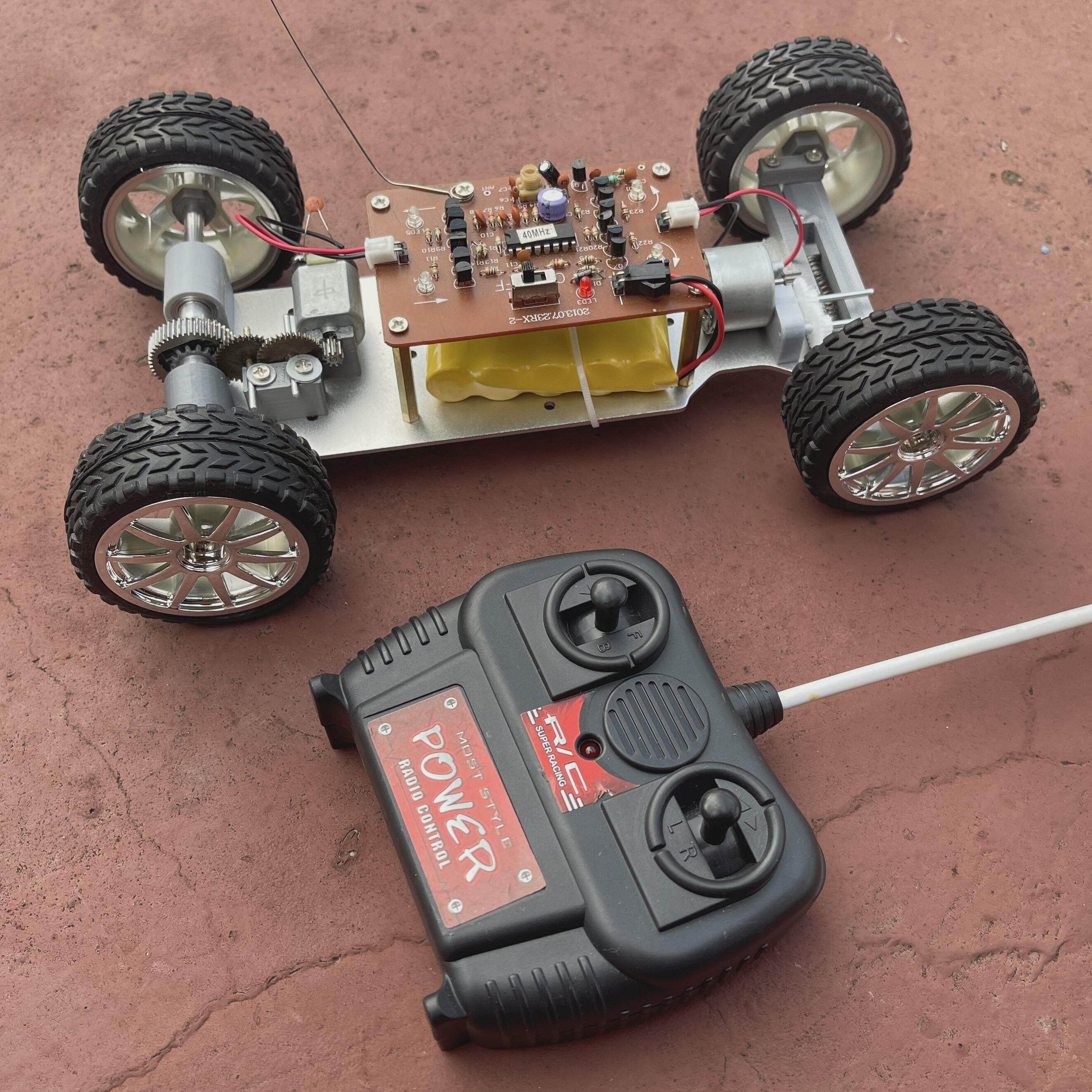 全拼装齿轮差速器转向铝合金遥控智能小车3D创客DIY玩具学习套件