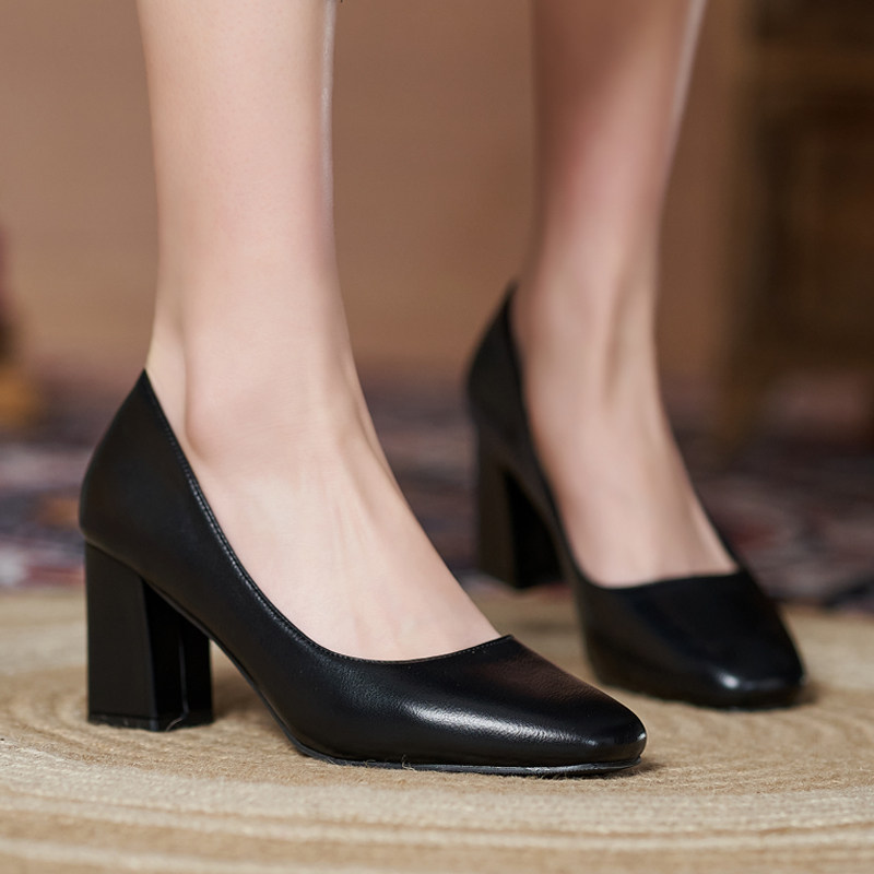 小码女鞋313233黑色春季高跟粗跟大尺码41一43胖脚宽肥工装职业单