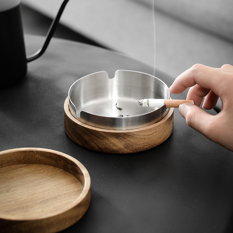 日式烟灰缸带盖防飞灰高颜值原木质茶几创意个性潮流时尚烟缸礼品