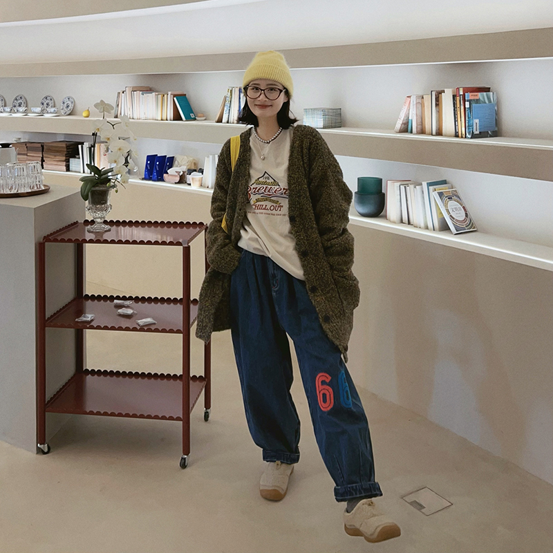 白目自原创设计新年战袍毛织外套