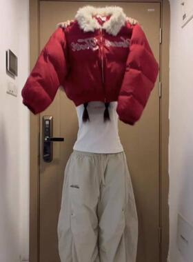 新款冬季美式复古甜酷字母印花红色短款毛领棉服外套女百搭棉衣潮