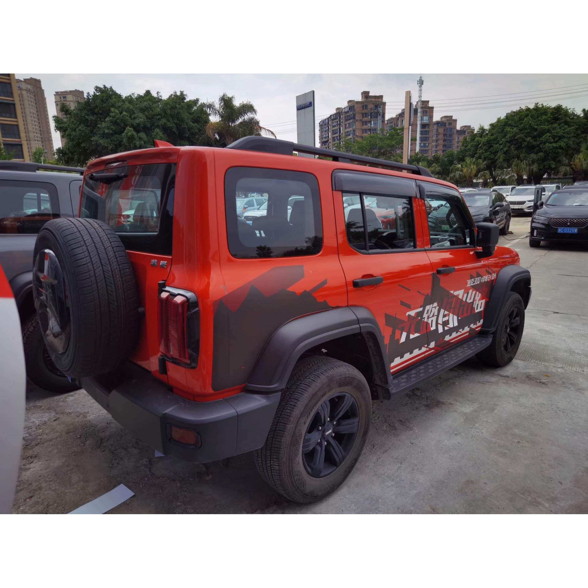 适用于长城系列坦克300（6片）晴雨挡 不锈钢雨眉 装饰改装遮雨档