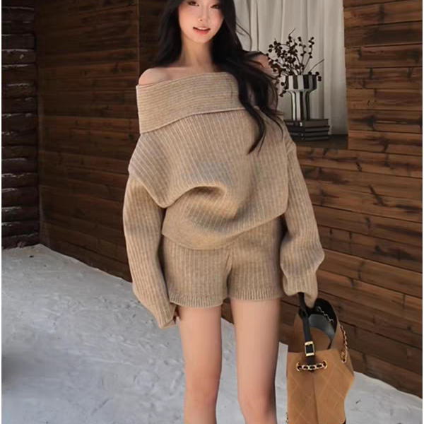 纯欲辣妹套装女秋季巨好看慵懒风一字肩长袖毛衣针织短裤子两件套