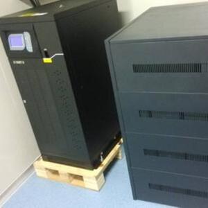 科华YTR1106L在线式UPS不间断电源6KVA/5400W服务器稳压应急备用