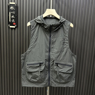 夏季新款痞帅无袖马甲男士轻薄速干休闲简约宽松工装坎肩潮流上衣