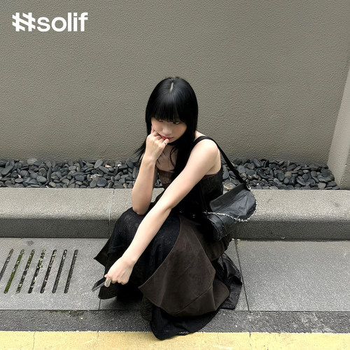 solif水桶包原创小众褶皱斜挎包