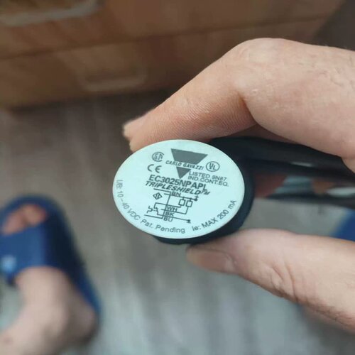 瑞士佳乐CARLO EC3025NPAPL接近开关