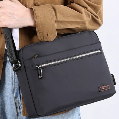 男士斜挎包牛津布单肩包休闲横款大容量背包男款轻便防水帆布男包