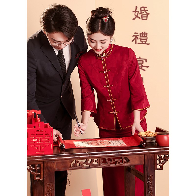 订婚礼服酒红色复古两件套旗袍敬酒服新中式复P古改良唐装晨袍新