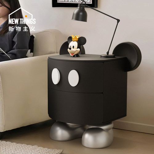 【安全环保】米奇创意床头柜