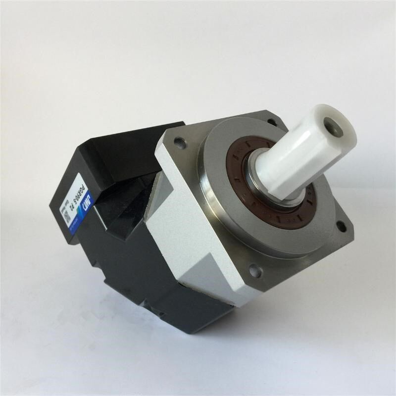直角转角行星齿轮减速机60 u90 120 伺服减速机400W 750W