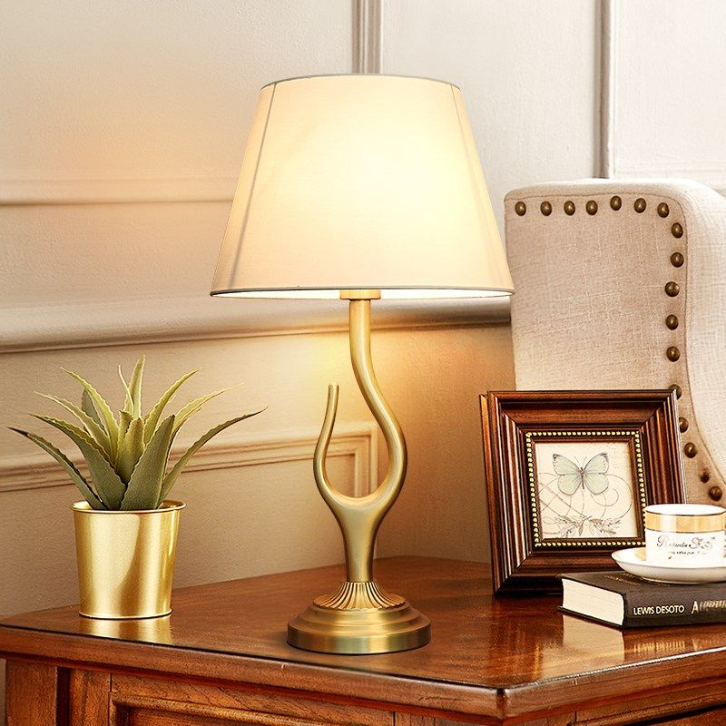 全铜台灯床头灯卧室美式轻奢高级感客厅奢华复古主卧法式新款灯具