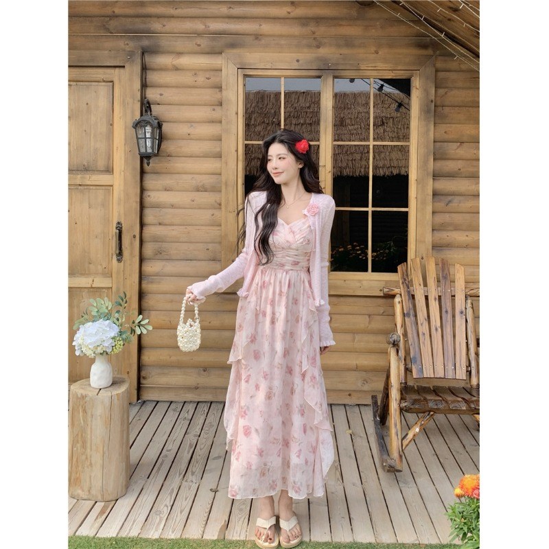 大码胖mm气质显白不规则碎花吊带连衣裙女夏新款拍照巨好看仙女裙