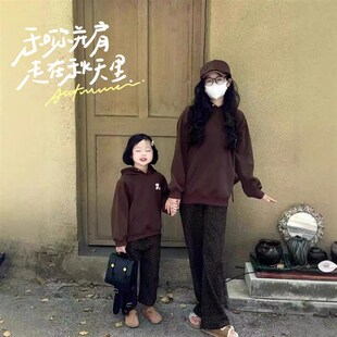 炸街亲子装母女装2024新款秋季连帽卫衣网红洋气长裤外套套装