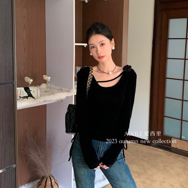 爱西里秋季新款韩版温柔小众百搭立体花朵别致设计长袖T恤上衣女