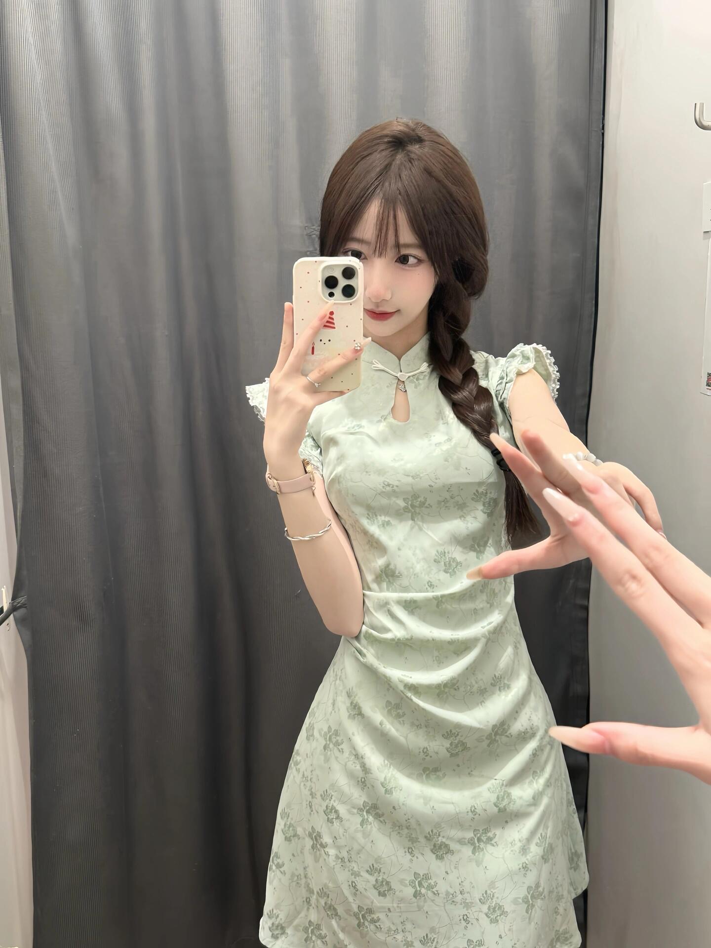 绿色新中式小飞袖连衣裙女夏季短款小个子高级感国风改良旗袍裙子