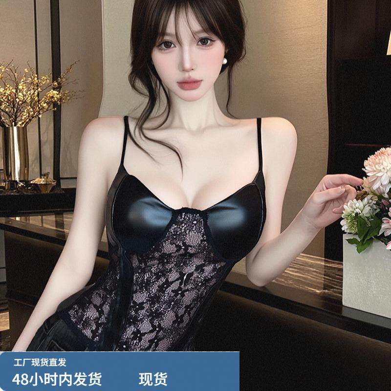 纯欲黑色性感PU皮拼接蕾丝吊带背心内搭抹胸美背鱼骨上衣秋冬新款