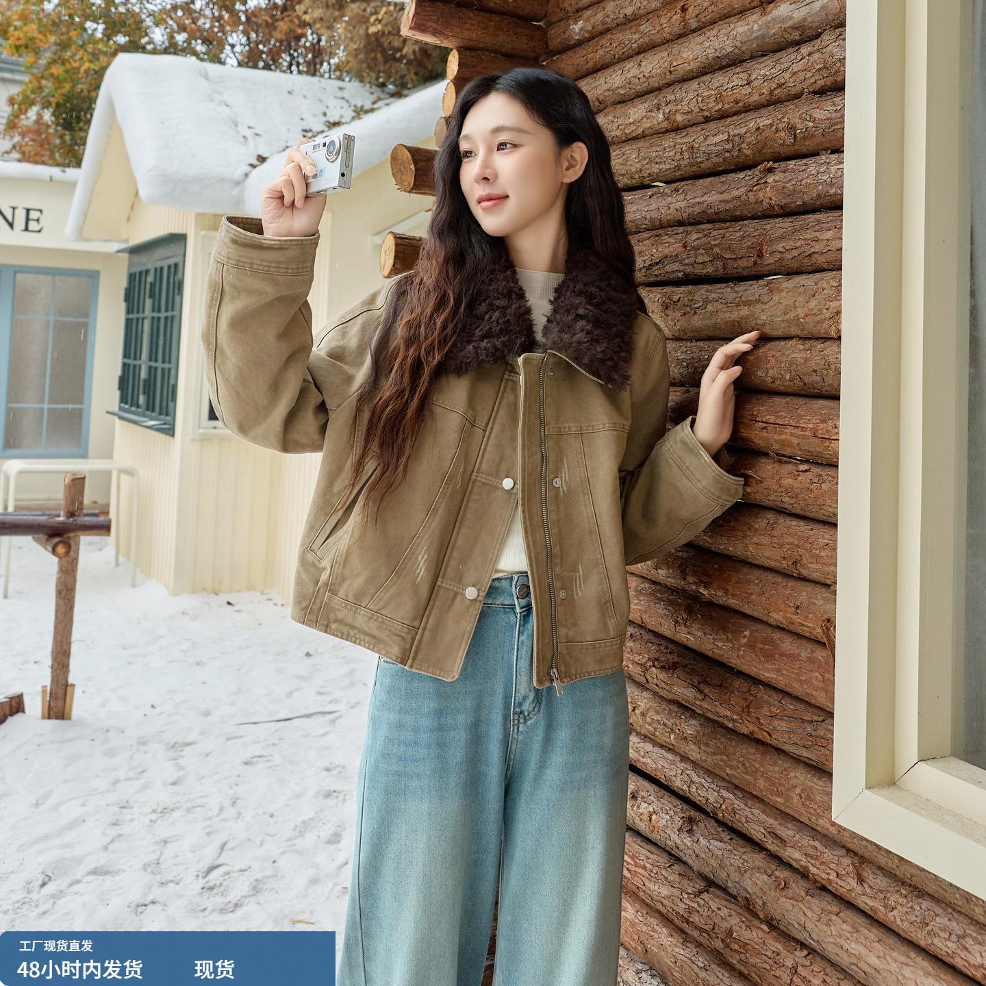 2025年冬季新款韩版羊羔毛拼接翻领羽绒服女时尚加厚90白鸭绒外套