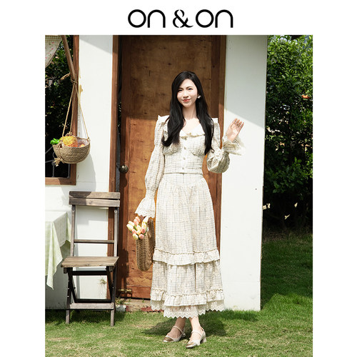 安乃安法式复古木耳边格纹套装