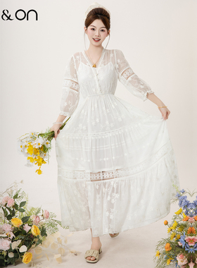 ON＆ON/安乃安【游牧风】26春夏新款V领松紧收腰波西米亚风连衣裙