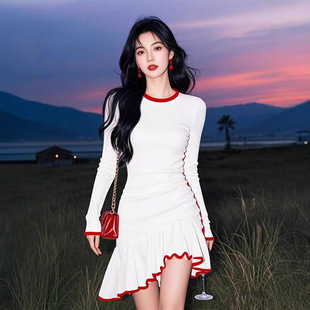 开春气质穿搭独特别致绝美感御姐范白色不规则荷叶边连衣裙女