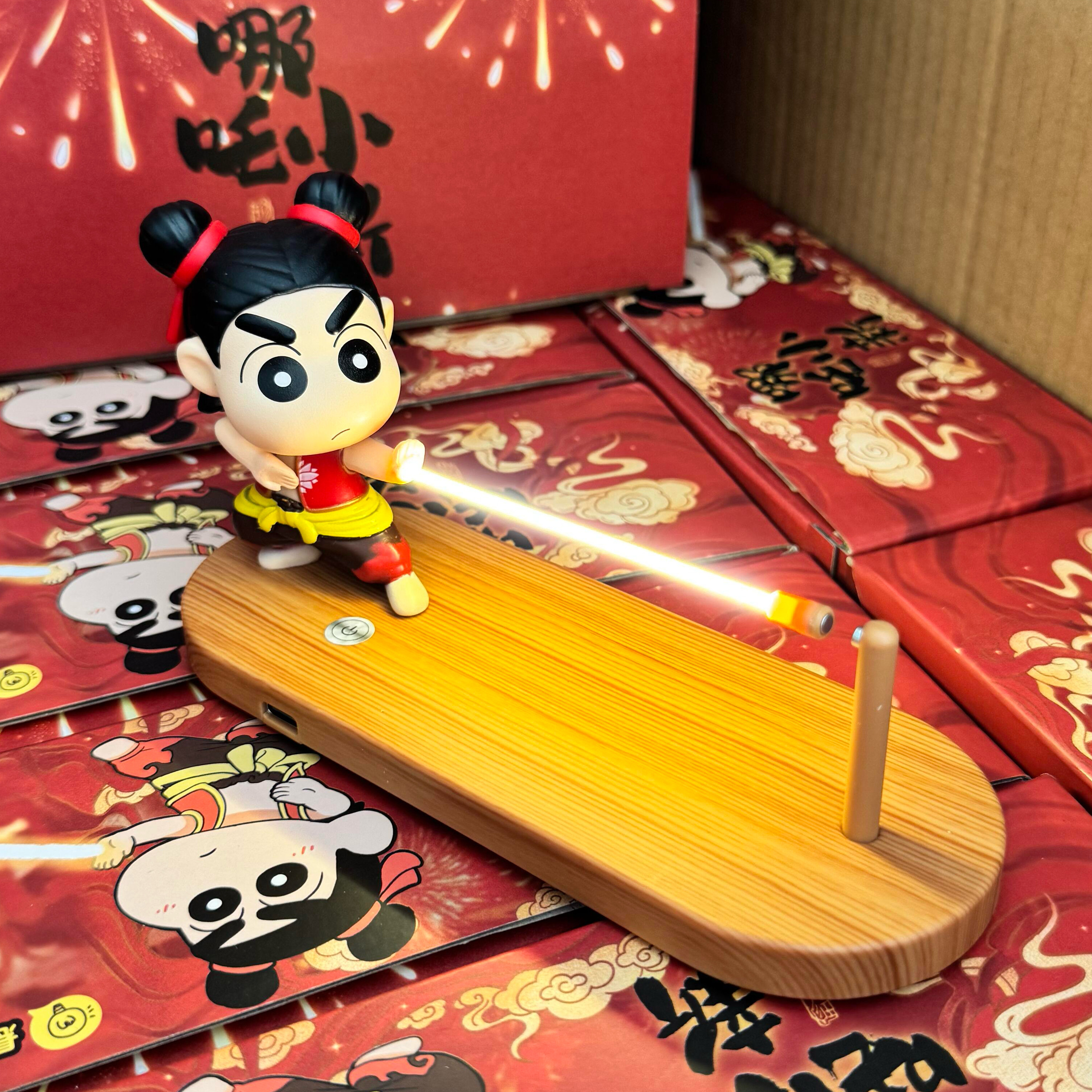 哪吒蜡笔小新充电款小夜灯摆件动感光波精品磁吸悬浮桌面摆件礼物