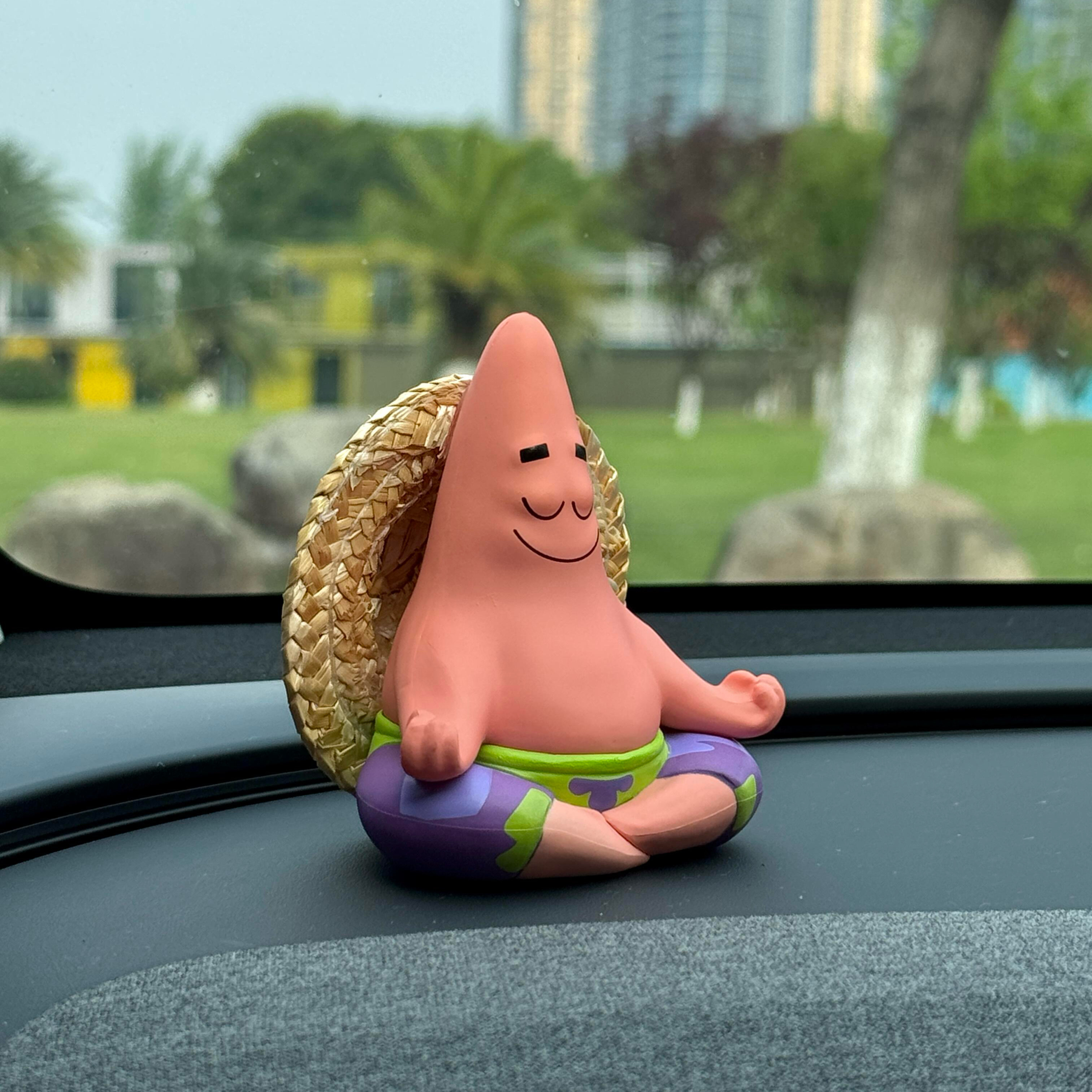 海绵宝宝车载摆件卡通可爱车内装饰品中控台迷你派大星创意小玩偶