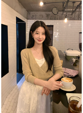 炸鸡欧尼JeJuna 欧尼清晨 奶茶色半镂空针织衫刺绣吊带半身裙套装