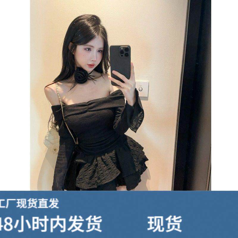 法式一字肩挂颈玫瑰花开叉喇叭袖上衣蝴蝶结系带蛋糕短裙女冬套装