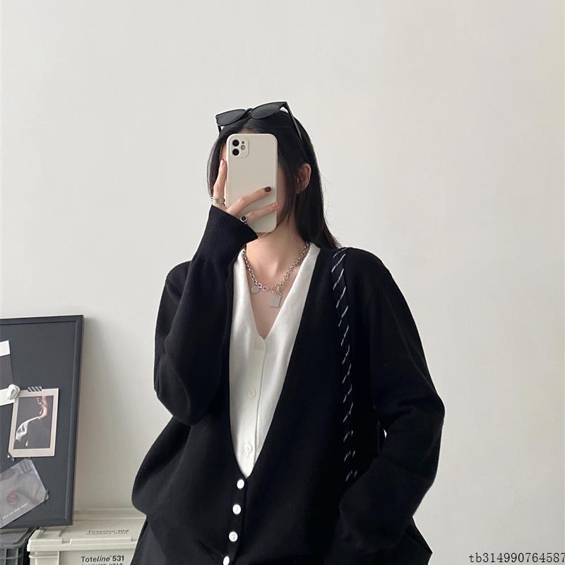 复古撞色拼接V领针织衫女秋季2025新款假两件高级设计感气质上衣