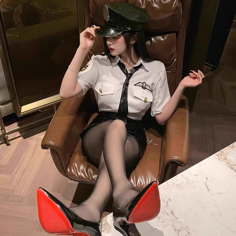 女警cosplay高级感俏趣内衣服短裙大码夜店女主播服装纯欲风套装