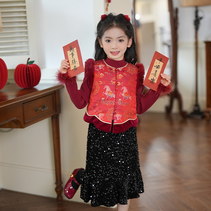 80918女童国风汉服拜年服马甲唐装2025冬款新中式女孩过年服背心