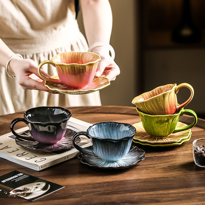 Vintage design coffee cup and plate set, particularly beautiful coffee cup with high aesthetic value, niche afternoon t