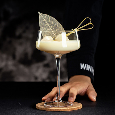 Ultra thin high footed cup, closing tower cup, cocktail cup, bar lychee fruit wine cup, Martini cup, sweet wine special