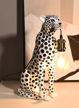 Spatio轻奢高档招财金钱豹客厅电视柜台灯小夜灯床头灯桌面摆件乔